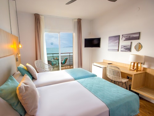 Hotel Monterrey Roses