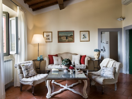 Premium residence Torre A Cona Farmhouses