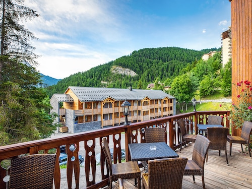 Sowell Family Les Bergers