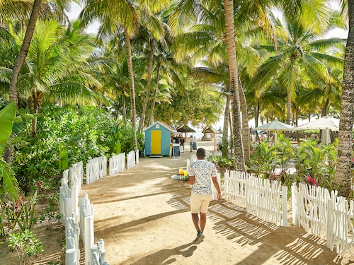 The Ravenala Attitude