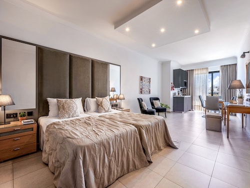 Résidence Plaza Regency Suites