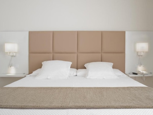 Hotel Pirineos Figueres