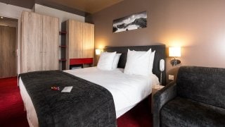 bedroom Sowell Hôtels le Parc & Spa