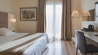 Habitación Hotel Pirineos Figueres