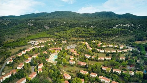  Villaggio Le Rouret