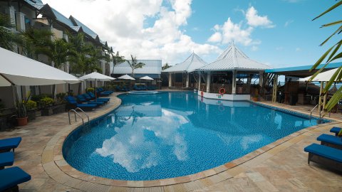  Hotel Pearle Beach Resort and Spa